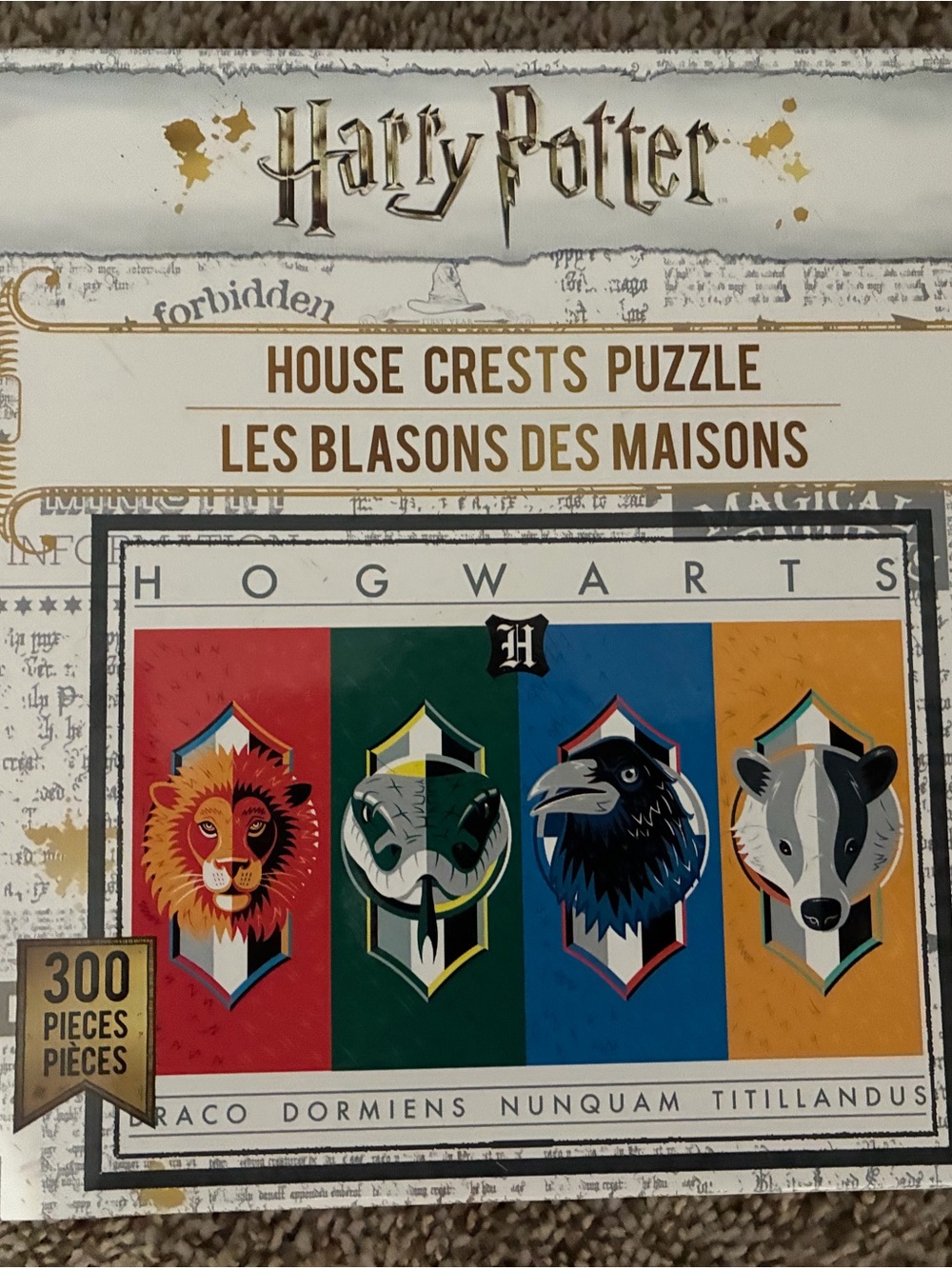 Warner Bros. Harry Potter House Crests Puzzle - Red, Green, Blue, Yellow